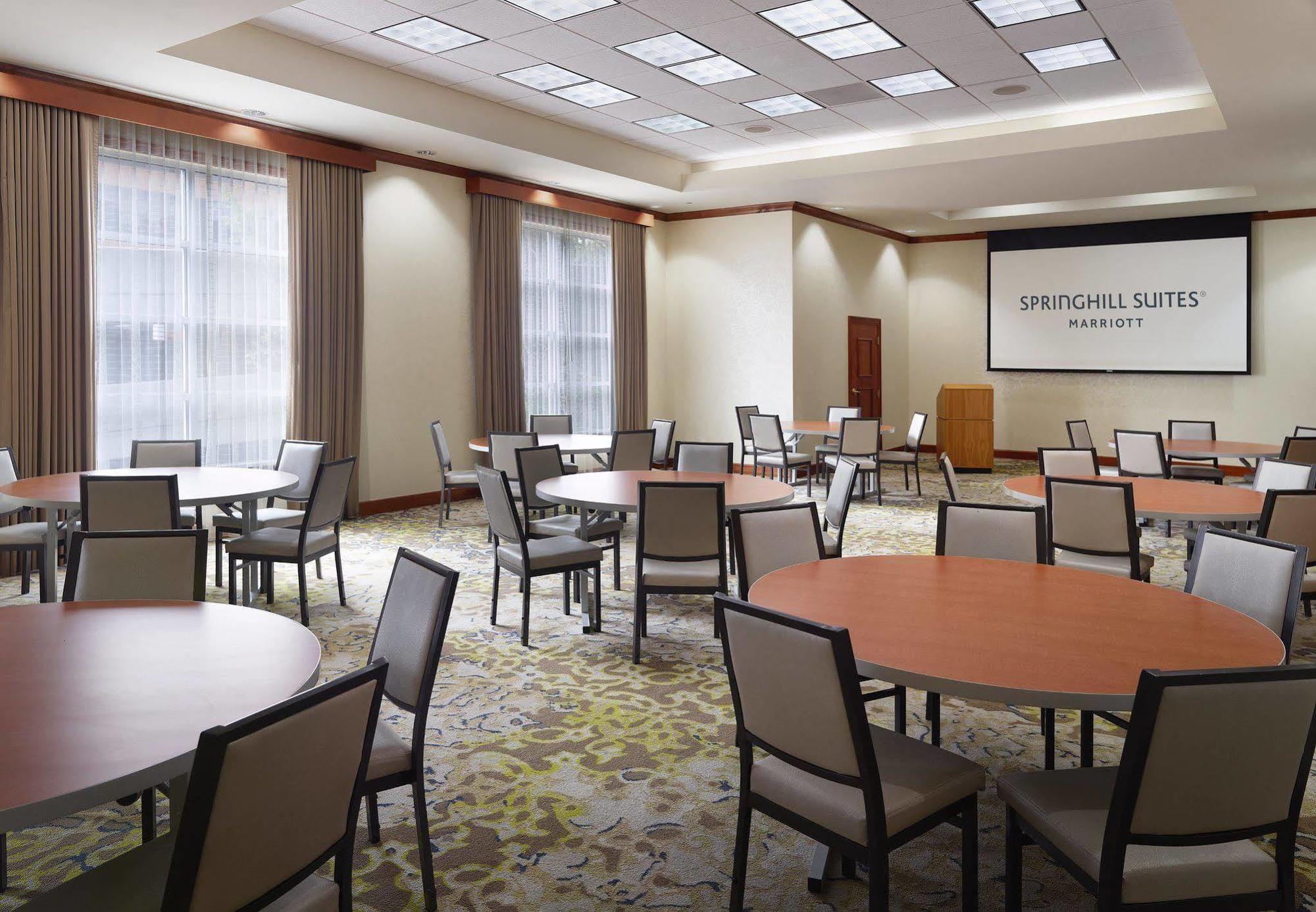 Springhill Suites By Marriott Atlanta Buckhead Екстер'єр фото